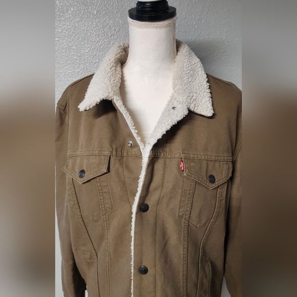 Levi's - Picture 4 of 8